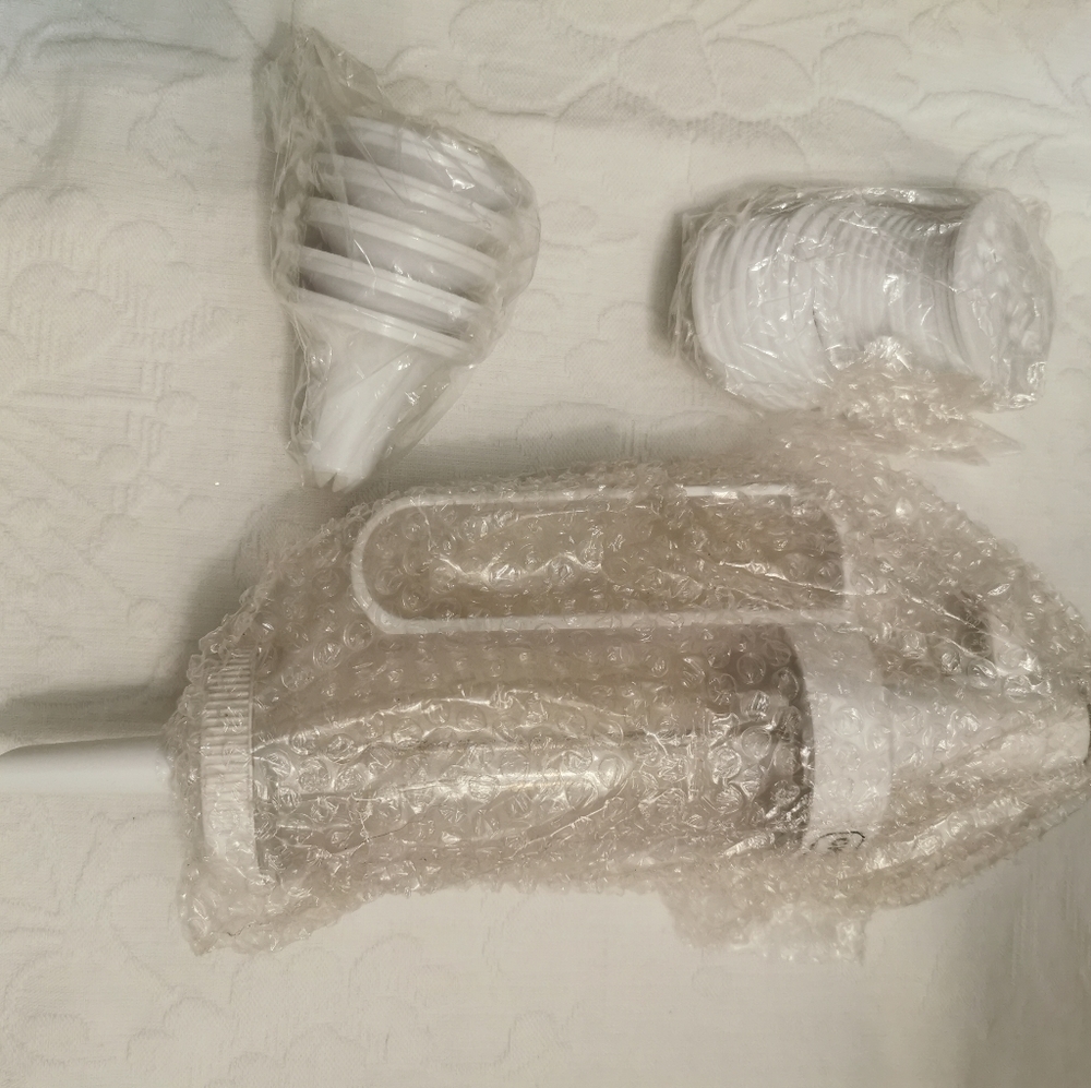Avon Chiefables 33pc Cookie Press